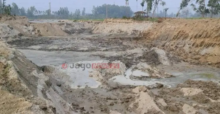 প্রশাসন &lsquo;ম্যানেজড&rsquo;, নিশ্চিহ্নের পথে চর-কৃষিজমি