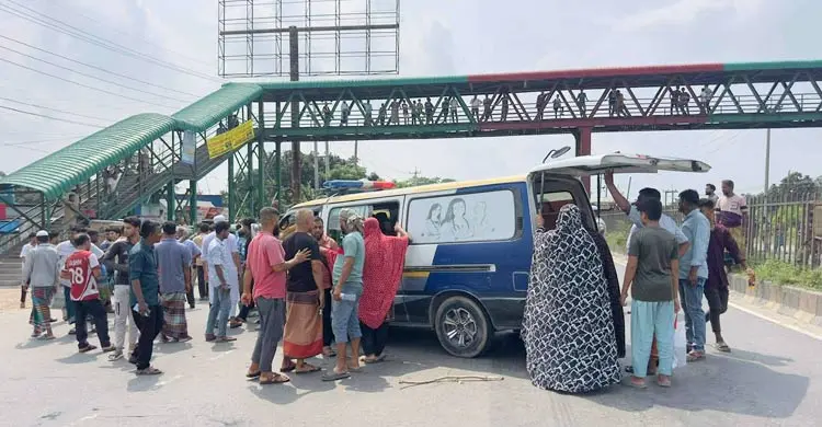 হত্যার প্রতিবাদে সোনারগাঁয়ে ঢাকা-চট্টগ্রাম মহাসড়কে বিক্ষোভ, যানজট
