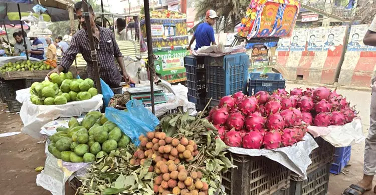 বিদেশি ফলের দাপটে বিলুপ্তির পথে দেশি জাত