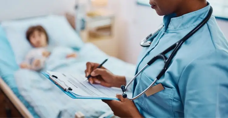 শীতে শিশুর নিউমোনিয়া ও ডায়রিয়ার ঝুঁকি কেন বাড়ে? কী করবেন