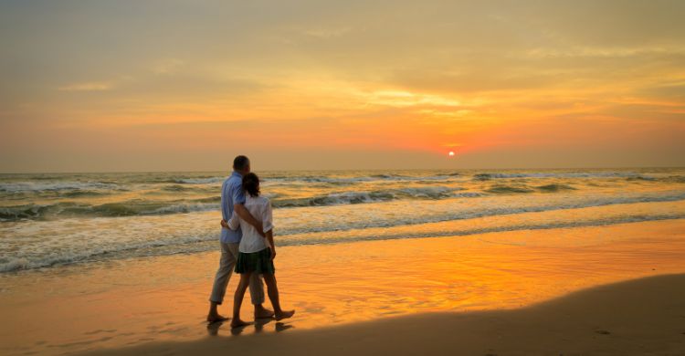 পুরো পরিবার বাদে শুধু সঙ্গীকে নিয়ে ঘুরতে যাওয়া কেন জরুরি