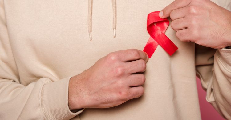 এইচআইভি পজিটিভ হলেই জীবন এখন আর থেমে যায় না