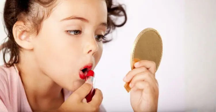 শিশুরা কি আগেভাগেই বয়ঃসন্ধিতে ঢুকে পড়ছে? কিন্তু কেন