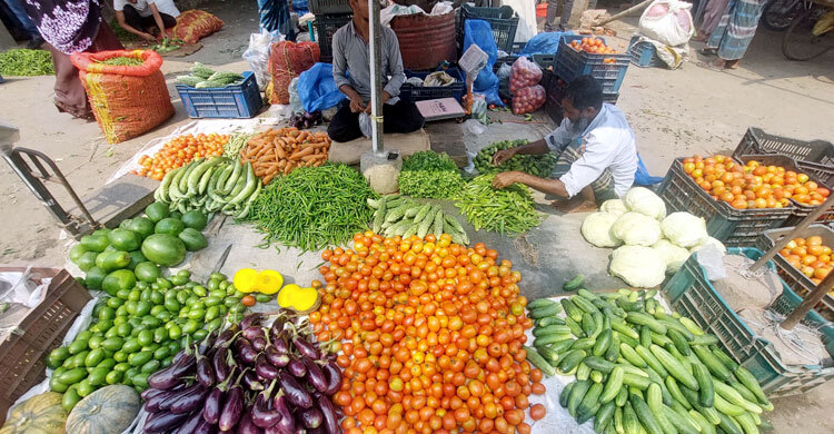 সপ্তাহের ব্যবধানে ৪ টাকার লেবু বিক্রি হচ্ছে ২০ টাকায়