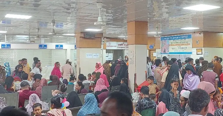 রোগীর অতিরিক্ত চাপ আর গরমে ভোগান্তি চরমে