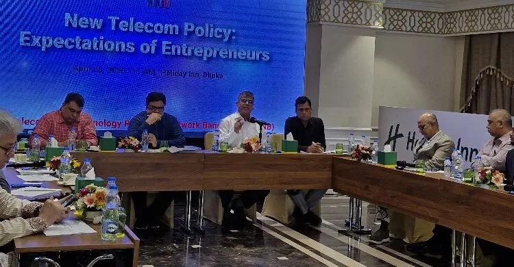 টেলিযোগাযোগ খাতে গতি আনতে বিদেশি বিনিয়োগ চান বিটিআরসি চেয়ারম্যান