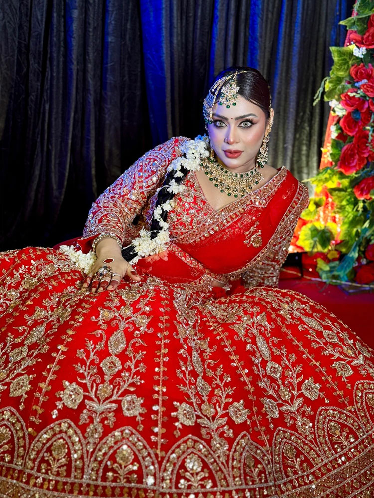 আমি খুবই অসুস্থ, কথা বলার অবস্থায় নাই: মিষ্টি জান্নাত