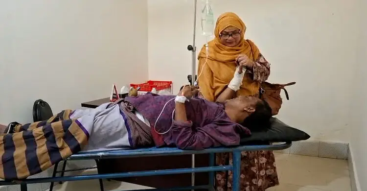 যুবদল নেতার বিরুদ্ধে প্রধান শিক্ষকের হাত ভেঙে দেওয়ার অভিযোগ