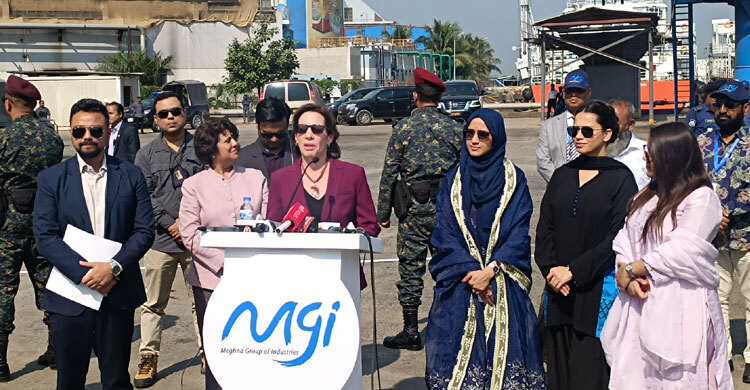 নারায়ণগঞ্জে সিডস ক্রাশিং মিলস পরিদর্শনে যুক্তরাষ্ট্রের রাষ্ট্রদূত