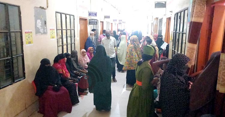 চক্ষু-মেডিসিনের কিচিৎসক নেই, সরবরাহ বন্ধ জলাতঙ্ক ভ্যাকসিনের