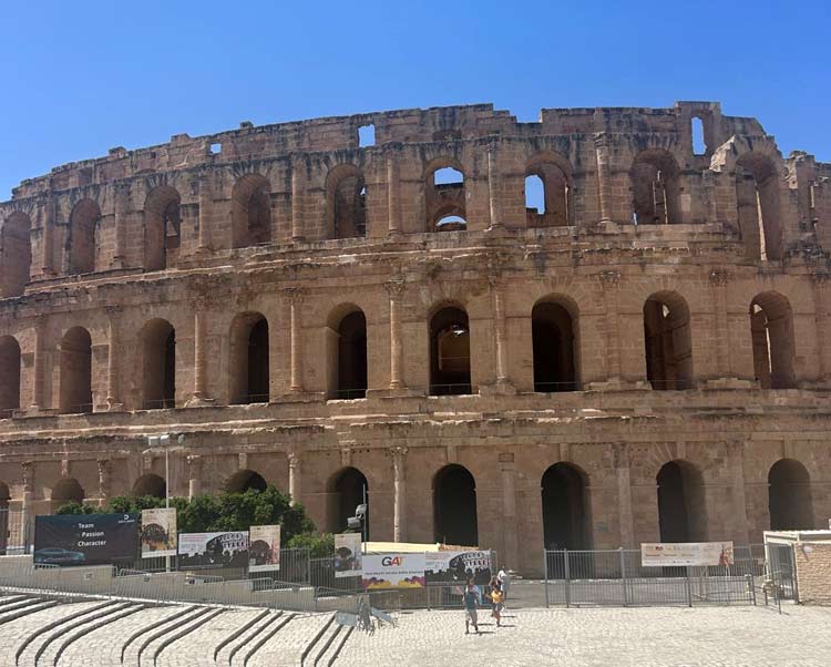 অলিভের দেশের এক তপ্ত দিন