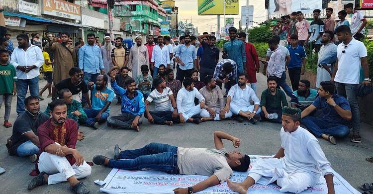 খুলনায় জাতীয় পার্টির অফিস ভাঙচুর