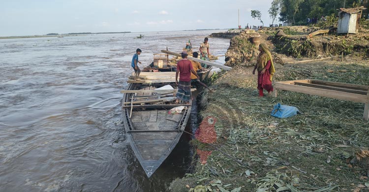 দুধকুমারের ভাঙনে ৪০ ভিটা বিলীন, ঝুঁকিতে দুই শতাধিক স্থাপনা