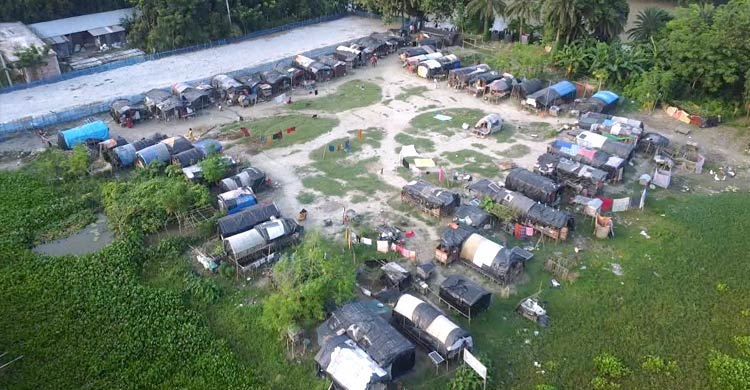 মৌলিক সুবিধাও জোটে না বেদেপল্লির ৩০০ বাসিন্দার ভাগ্যে