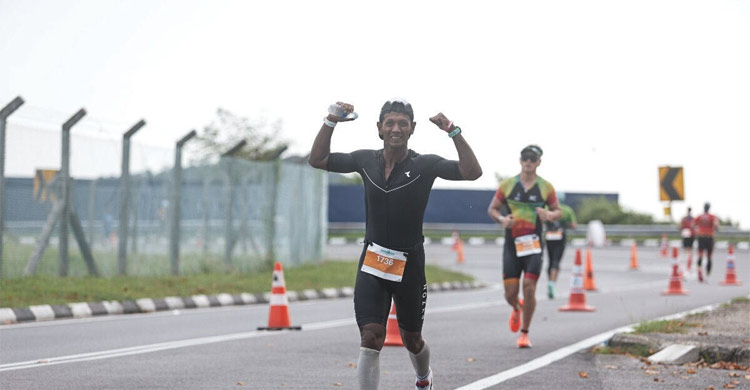 দুই ব্যাংক কর্মকর্তার অদম্য ইচ্ছাশক্তির গল্প