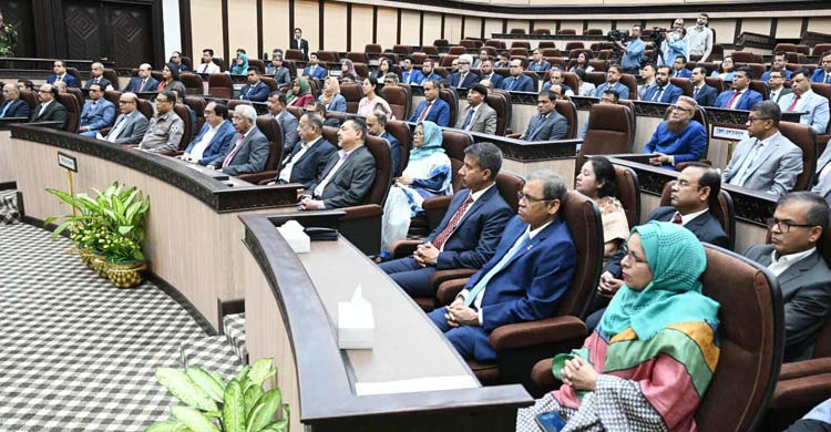 এবারের নির্বাচন দেশ রক্ষার নির্বাচন: প্রধান উপদেষ্টা