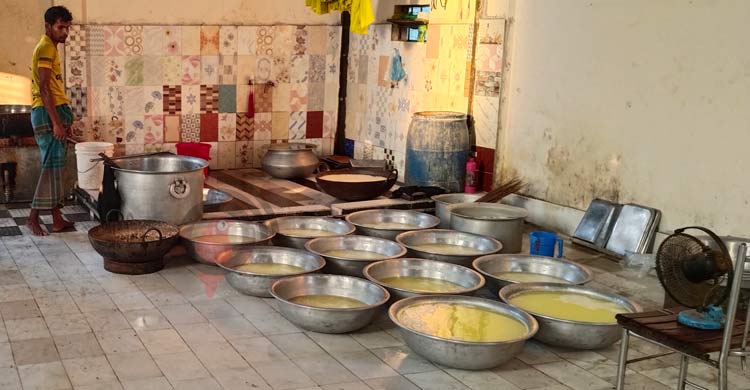 ময়মনসিংহের ফিটফাট বিসিকের ভেতরের অবস্থা ‘সদরঘাট’