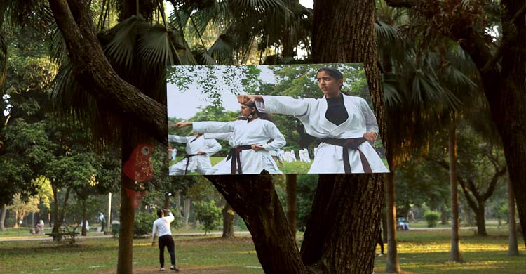 রমনা পার্কে চলছে আলোকচিত্র প্রদর্শনী