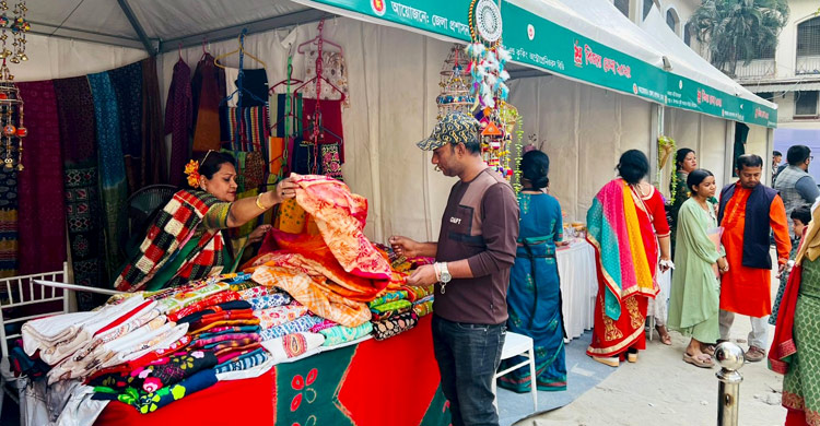 বিজয় দিবসে ঢাকা জেলা প্রশাসনের কুচকাওয়াজ, সংবর্ধনা ও বিজয় মেলা