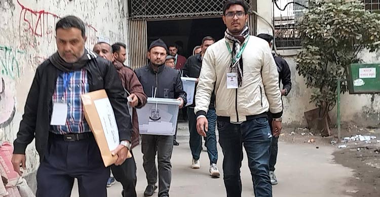 জকসুতে ভোট শেষ, ফলাফলের অপেক্ষা