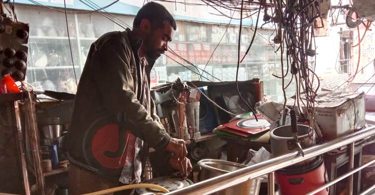 গ্যাস সংকটে রাজশাহীতে বেড়েছে ইলেকট্রিক চুলার চাহিদা