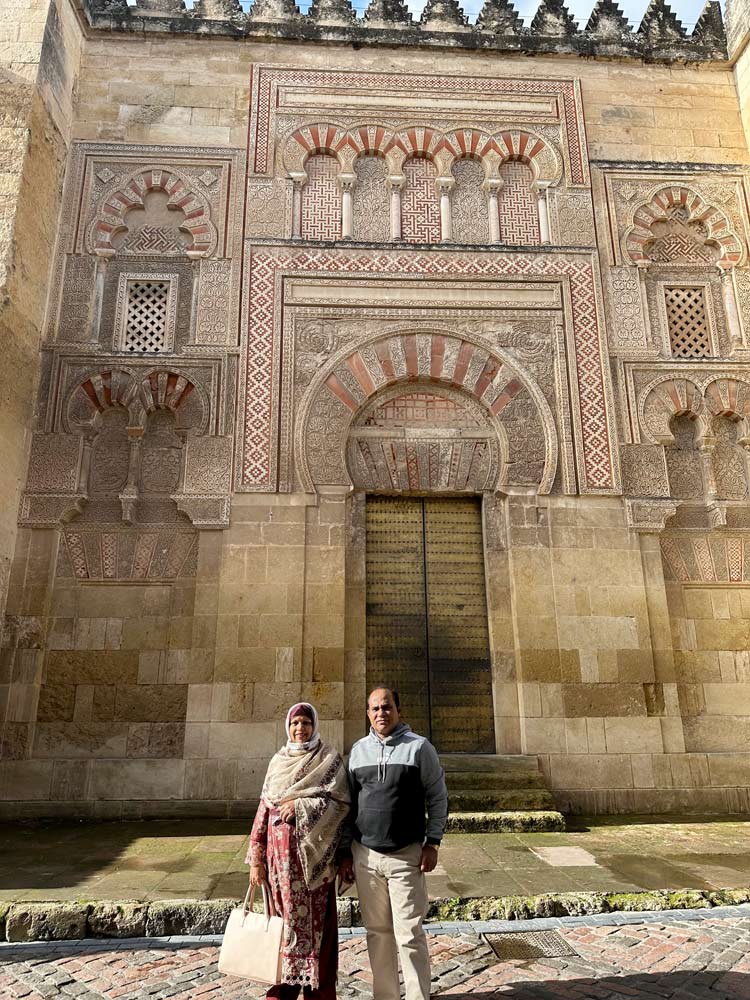 করদোভা মসজিদে নামাজ পড়া নিষেধ! উত্থান-পতনের গল্প