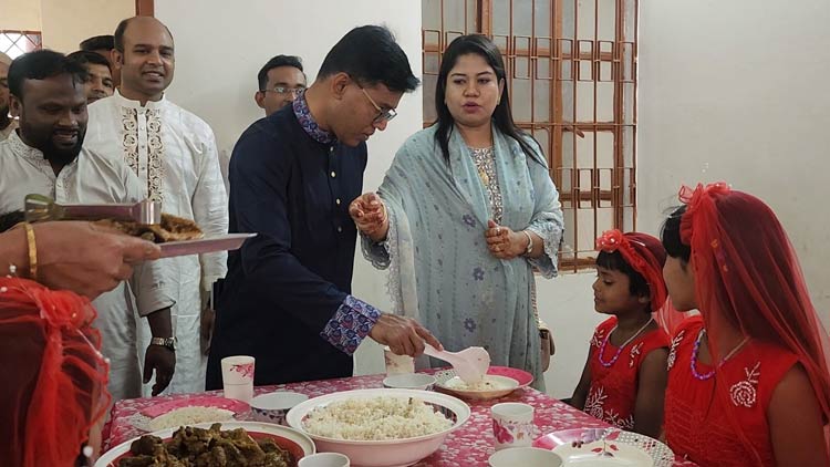 চুয়াডাঙ্গা শিশু পরিবারের এতিম শিশুদের অন্যরকম ঈদ