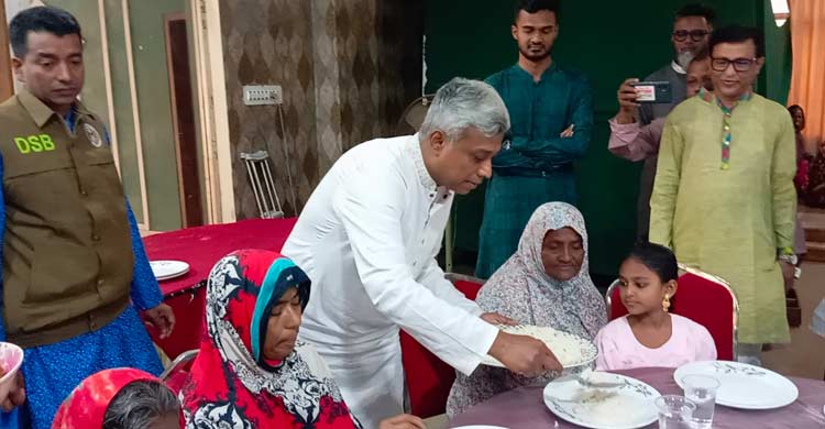 সুবিধাবঞ্চিত ৬০০ মানুষের মুখে হাসি ফোটালো ‘জয়ফুল জার্নি’