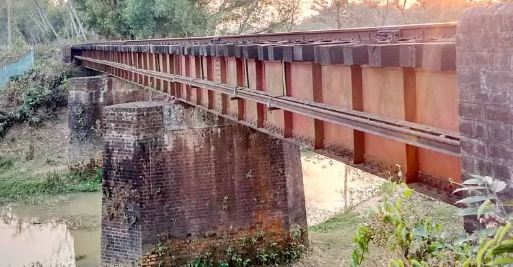শতবর্ষী সিলেট-আখাউড়া রেলপথে দুর্ভোগ যেন নিত্যসঙ্গী