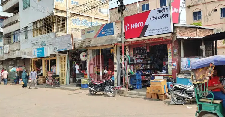 জ্বালানি সংকটে বিপাকে মোটরসাইকেল মেকানিকরা, স্থবির পার্টস ব্যবসা