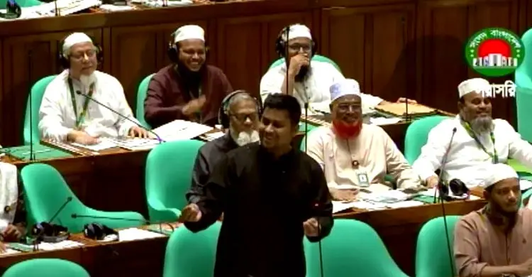 গাড়ি নিয়ে কী বলেছিলেন হাসনাত, আসলে কী সুবিধা পান এমপিরা