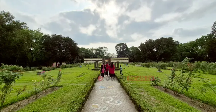 গুদামেই বন্দি হাজার বছরের অমূল্য প্রত্নবস্তু
