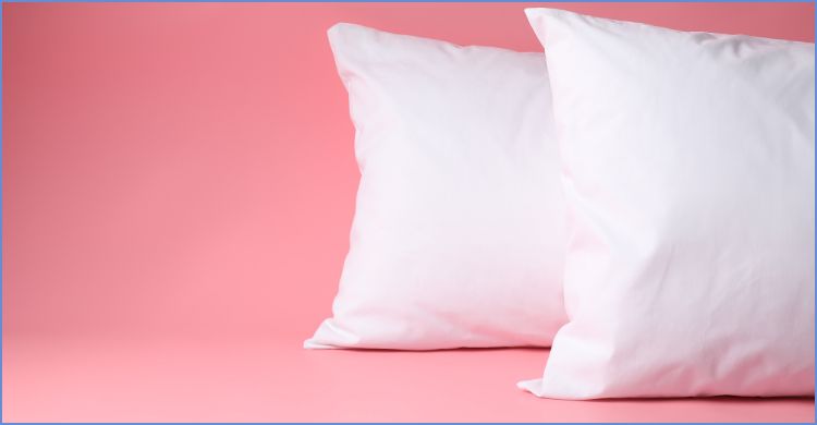 বালিশে হলুদ দাগ পড়ছে? সহজেই তুলুন এই উপায়ে