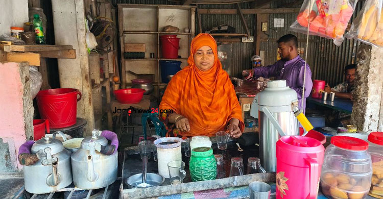 চায়ের দোকানে সন্তানদের স্বপ্ন বুনছেন মহিদা