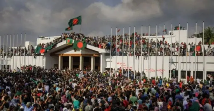 কী ঘটেছিল চব্বিশের ৩৬ জুলাই, যেভাবে পালালেন শেখ হাসিনা