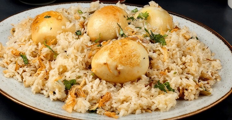 ঝটপট ডিম পোলাও রান্না করবেন যেভাবে