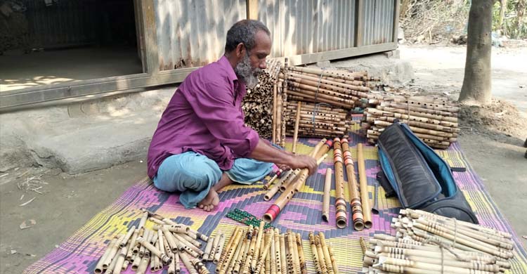 দেশ পেরিয়ে ইউরোপ-আমেরিকায় শ্রীমুদ্দি গ্রামের বাঁশি