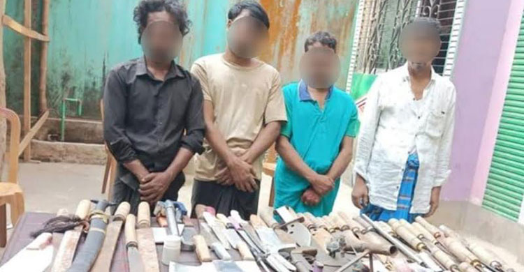 সারাদেশে সেনা অভিযানে ৭ দিনে আগ্নেয়াস্ত্রসহ গ্রেফতার ২০৪