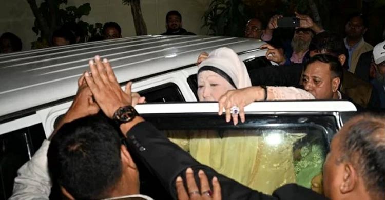 খালেদার পথ চেয়ে ‘ফিরোজা’, অপেক্ষা ফুরোচ্ছে নেতাকর্মীদের