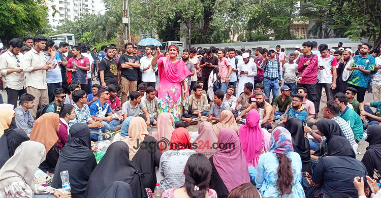 ‘আন্দোলনের শহর’ ঢাকায় জনদুর্ভোগের যেন শেষ নেই
