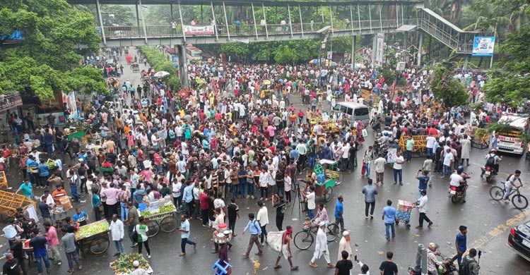 আসিফ-মাহফুজ পদত্যাগ না করা পর্যন্ত রাজপথ না ছাড়ার নির্দেশ ইশরাকের