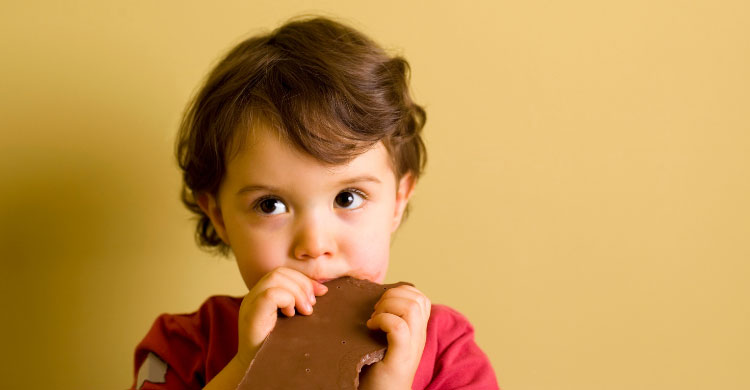 শিশুর শরীরে অতিরিক্ত চিনি যেসব ক্ষতি করে