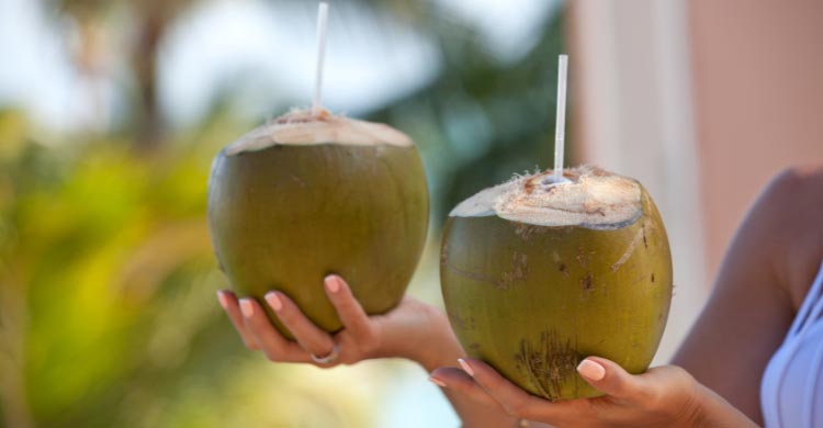 ডাবের পানি সবার জন্য উপকারী নয়, সাবধান থাকবেন যারা