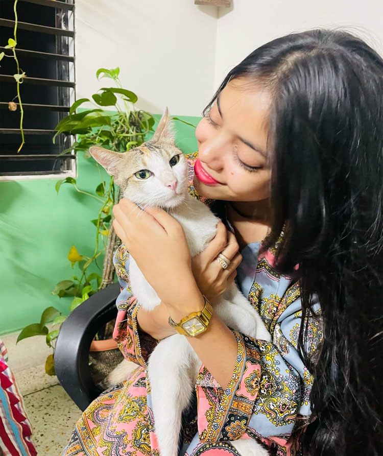 বিড়াল পুষলে কি মানসিক চাপ কমে
