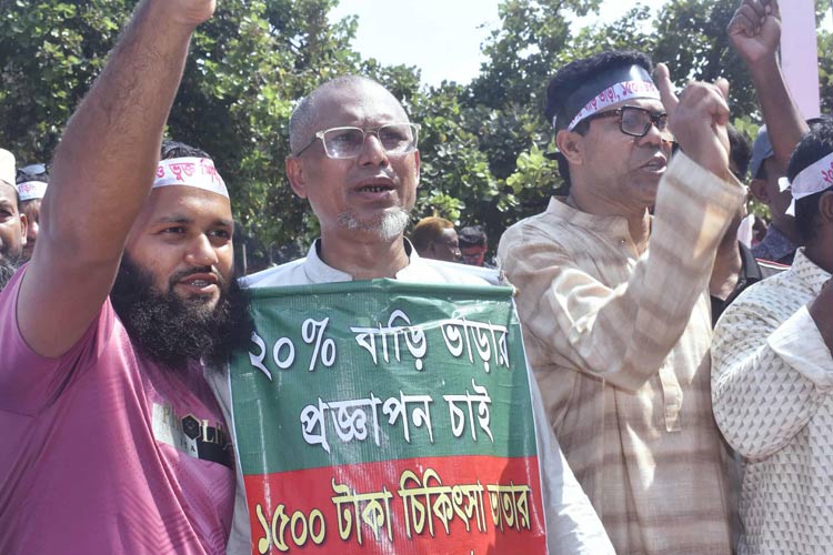 শিক্ষা উপদেষ্টার ক্লাসে ফেরার আহ্বানে ‌‘না’, আমরণ অনশনে শিক্ষকরা