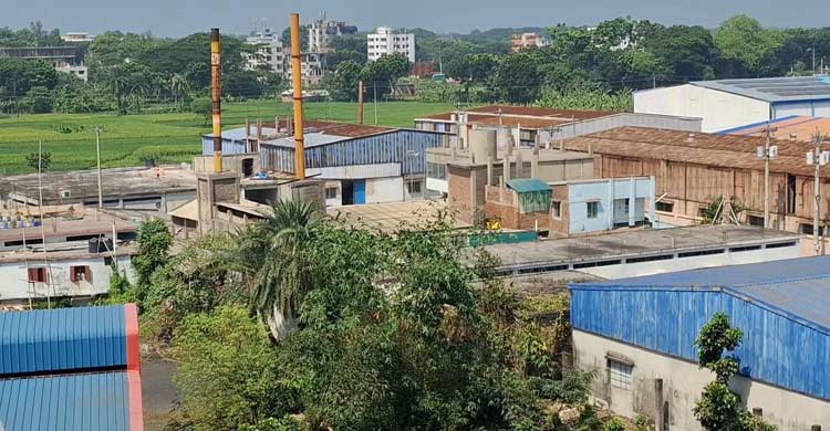 ভাঙা প্রাচীর ও বেহাল ড্রেন-সড়কে খুঁড়িয়ে চলছে ঝিনাইদহ বিসিক