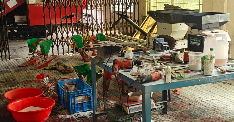 শুধু নামেই কৃষি যন্ত্রপাতি টেস্টিং ও ট্রেনিং সেন্টার