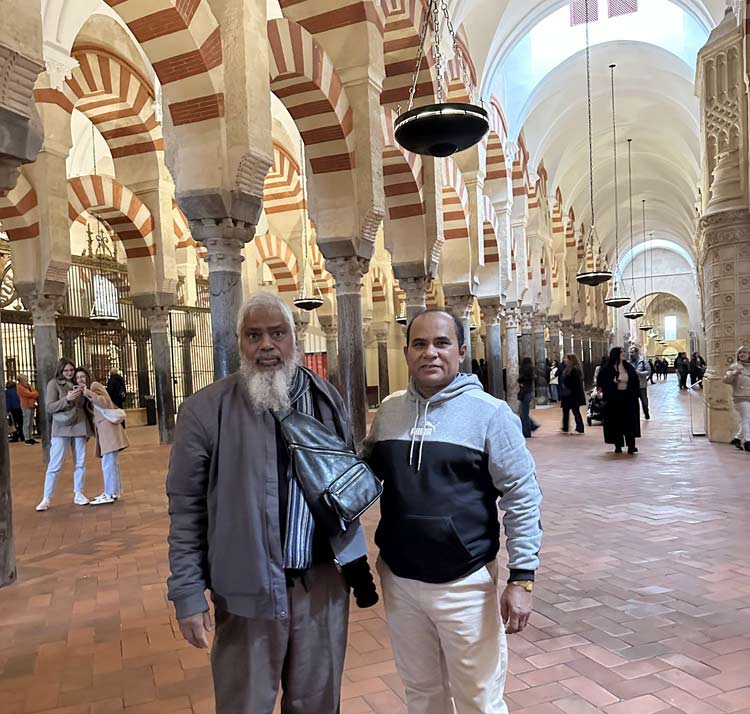 করদোভা মসজিদে নামাজ পড়া নিষেধ! উত্থান-পতনের গল্প