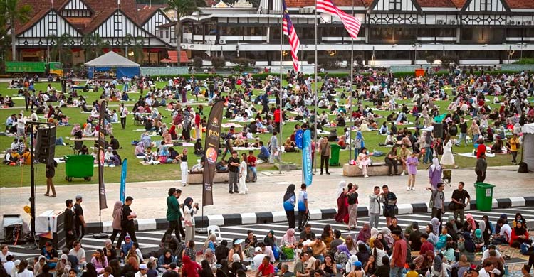 মারদেকা মাঠে ৫ হাজার মানুষের মিলনমেলা, সঙ্গী হলেন বাংলাদেশিরাও