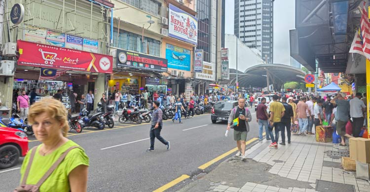কুয়ালালামপুরের &lsquo;মিনি ঢাকা&rsquo;য় ইমিগ্রেশনের বড় অভিযান